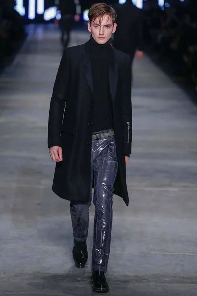 Look 6